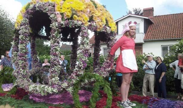 Blomsterfesten i Skåne Tranås Traktorer kommer köra ut med vagnar som är