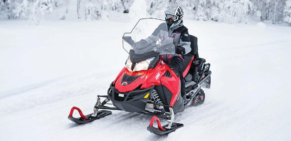 2018 ADVENTURE LX MOTOR Rotax 600 ACE (itc) KAMHÖJD 381 x 3 487 x 34 mm Cobra FRAMFJÄDRING A-LFS+ SPÅRVIDD 1 080 mm BOGGI PPS²-3500 STÖTDÄMPARE Fram: HPG 36 Center: HPG 25/Bak: HPG 36