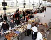 Personer under år har fri tré mot leg. ATG-MEDLEMMA etalar halva tréavgift vid uppvisande av medlemskort. Äv uppvisande av kort för asino osmopol och BA Flyg ger halva trépriset.
