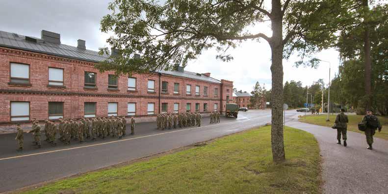 Militärslangen är en del av vardagen på Nylands brigad och de som svarat på frågelistan upplever att man snabbt lärde sig förstå vad uttrycken betydde och att språket blev en naturlig del av vardagen.