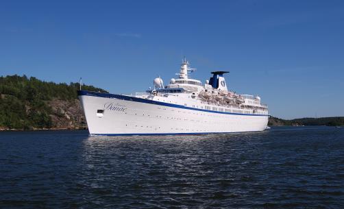 Princess Danae Rederi: Classic International Cruises Byggd: 1955 Längd: 162 meter Brt: 16 531 Passagerare: 657 Tidigare namn: Port Melbourne, Danae, Baltica,