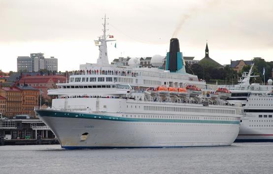 Adonia Rederi: P&O Cruises Byggd: 2001 Längd: 180 meter Brt: 30 277 Passagerare: 838 Tidigare namn: Royal