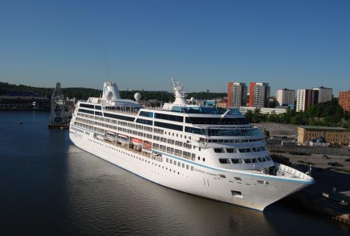 Passagerare: 702 Tidigare namn: R Six, Blue dream Antal anlöp: 3 Azura Rederi: P&O