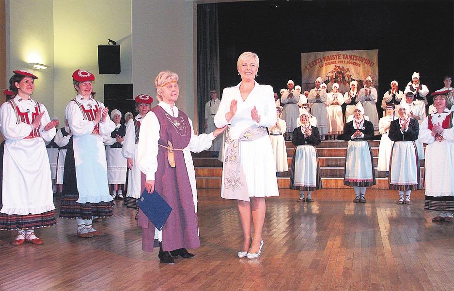 Esimese Eesti naiste tantsupeo NaiseLugu pealavastaja Ülo Luht avalikustas, et neil on peo raames plaanis täide viia ka üks üsna võimatuna näiv missioon. Jõgeva on ju külmapealinn, kuid 12.
