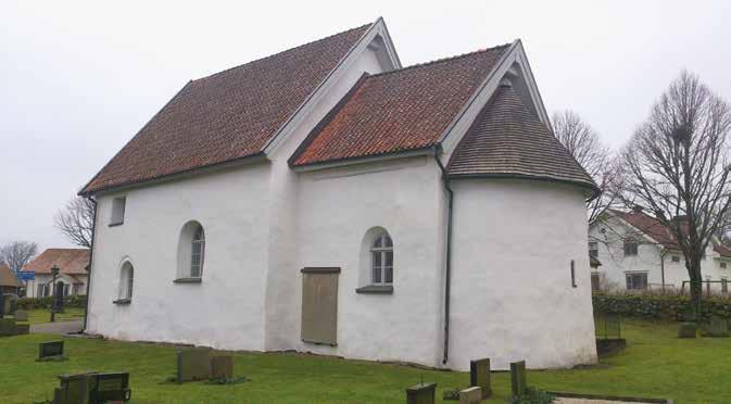 Mjäldrunga kyrka mellan Herrljunga och Falköping är en typisk representant för Västergötlands små romanska stenkyrkor.