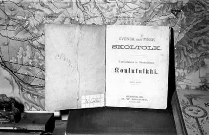 En handordbok, antagligen för skolbruk, från gränstrakten mellan norra Helsinge och Nurmijärvi 1883. Käinby hembygdsförening. FOTO: SLS ras framtid i vårt land.