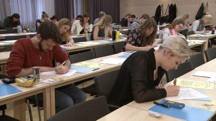 Nationell klinisk slutexamination för sjuksköterskeexamen Genomförande Examinationen består av två delar som ska ses som en helhet för att pröva om studenten i slutet av