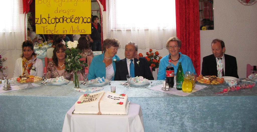 prijatelji ter Feliks Jablanovec Švedska med Božičem in Svečnico Božično skrivnost