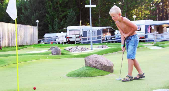 WILLKOMMEN ZU wecamp Vita andar, Mellerud und Dalsland CMPING OZIIEREN DIE MEITEN MIT ommer, onne und Badespaß. Campingurlaube werden deshalb oft fu r den Hochsommer geplant.