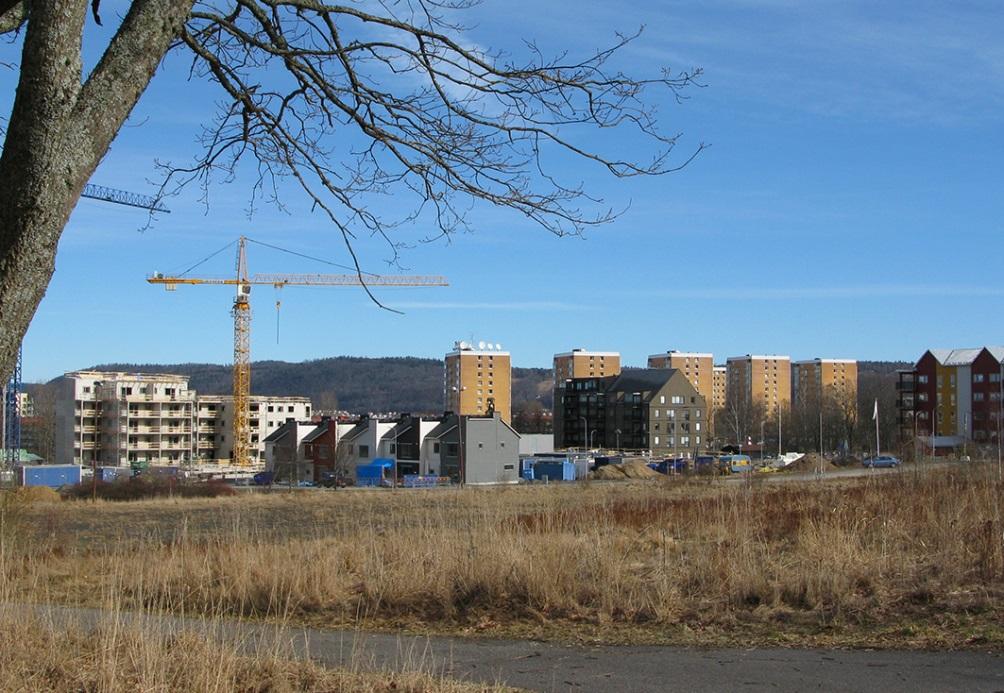 En blandning av upplåtelseformer är viktigt för att skapa bra bostadsområden. Det ger möjlighet att byta boende när behoven förändras över tid.