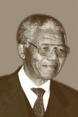 Nelson Rolihlahla Mandela 1988 Nelson Rolihlahla Mandela, Nobelpristagare från 1993, föddes 1918 i Umatata i Sydafrika, valdes 1994 i de första fria valen till Republiken Sydafrikas president och