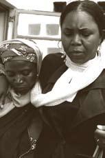 Hauwa Ibrahim En av mottagarna av 2005 års Sacharovpris var Hauwa Ibrahim, en 37-årig människorättsadvokat från Abuja, Nigeria, och mor till två söner.