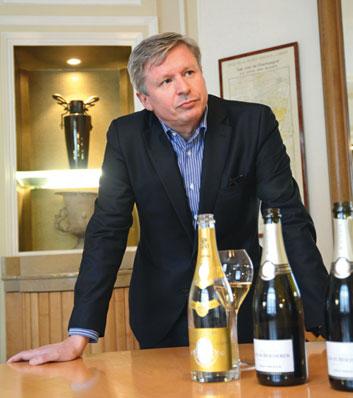 När han kommit igång i firman valde han tillsammans med JeanClaudes son Frédéric, som tog över efter pappa 2006, att koncentrera sig på vingårdarna.