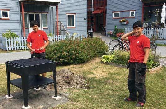 NYA MEDARBETARE De boende på Fasanstigen 37 47 har fått en ny grill efter en gemensam insats av Upplands-Brohus och den lokala hyresgästföreningen.