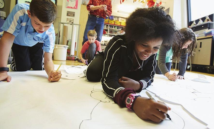 Sylvan, grundare av International Schools Network och representanter för staden