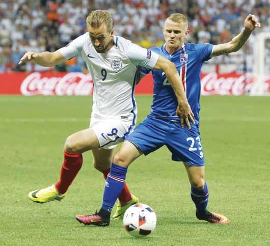 4 FUTBAL sobota 10. 6. 2017 DNES O 20.45 h ZÁPAS F-SKUPINY KVALIFIKÁCIE MS 2018 PETER PEKARÍK pozná umelý trávnik vo Vilniuse, hral na ňom v kvalifikácii na MS 2014 Ideálny scenár?