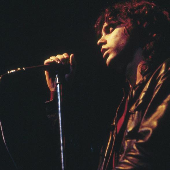 Jim Morrison 1943 1971 Jim Morrison (född James Douglas Morrison) var en amerikansk rocksångare, poet och frontfigur i gruppen The Doors.