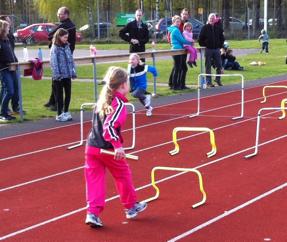 På inomhus-sm för seniorer kom Josefine Malmborg på en fin femteplats på 800 m. På Junior-SM inomhus tog Josefine en bronsmedalj på 1500 m.