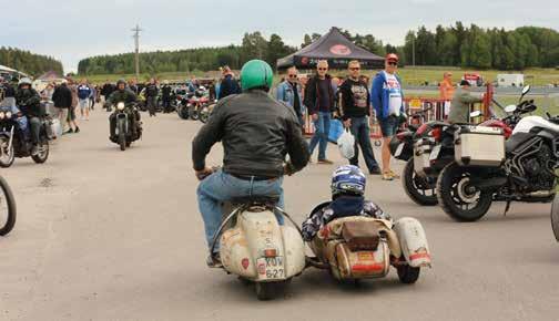 Cross-speakerrösten sänds under tävlingshelgen på 107,0 Mhz MOTOCROSS - Klass 6 CETSC -50 Luftkyld mc, fjädring utan länkar tillverkad före -84 Nr Namn Motorcykel Klubb 1 Tino Eißner Team VMX