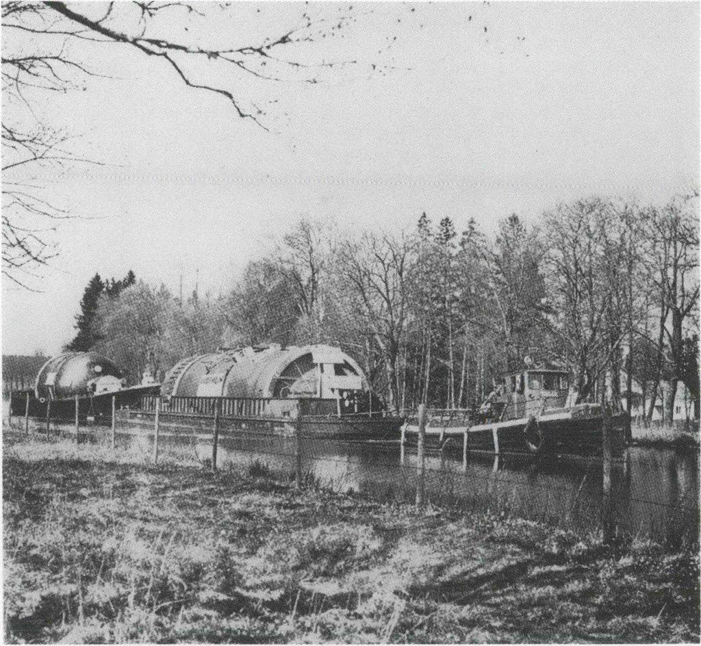 12. Reaktortanken (vikt 180 ton) transporterades från Uddeholms AB, Degerfors järnverk till Marviken på Göta kanal. sta.