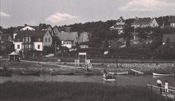 Ängelholmshistoriska måndagar Ängelholmsbygdens lokalhistoriska förening anordnar under hösten föredrag kring följande ämnen: 11 september Tåget kommer till Ängelholmsbygden.