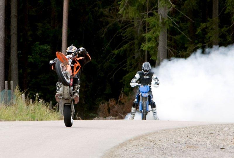 Supermotard Verksamhetsberättelse 2012 Sida 6 Under året har vi i SMC Södermanland, för första gången inom distriktet, testat att bedriva kurs för enbart supermotardförare på en riktig