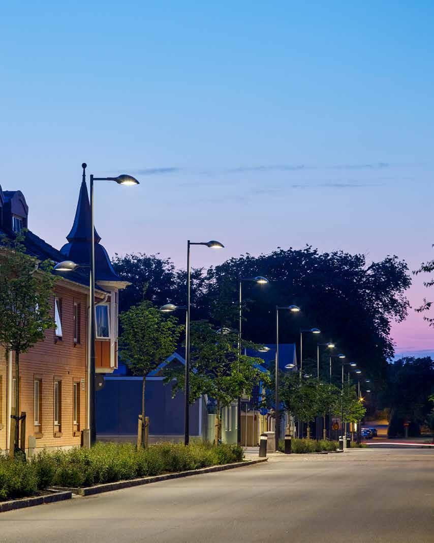 VIALUME, VARBERG, SWEDEN EN FLEXIBEL BELYSNINGSLÖSNING MED VISUELL KOMFORT I centrala Varberg löper Östra Vallgatan som en pulsåder rakt genom stadskärnan.