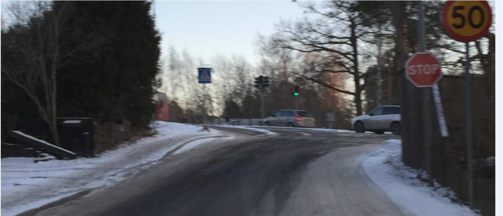 24(48) Värtavägen Norra delen av Värtavägen vid tvärgata Järnvägsallén: höga fordonshastigheter, mycket trafik och bilar stannar inte vid övergångsställe samt det ligger snövallar på den yta som