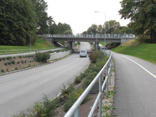 7 Lund Utformningen av gång och cykelmiljön måste vara logisk så att både fotgängare och cyklister kan tolka den. Vid separeringen som visas på bild 3.