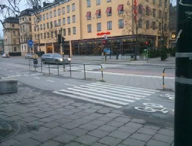 vägmarkering för övergångställe vid korsande av cykelbana