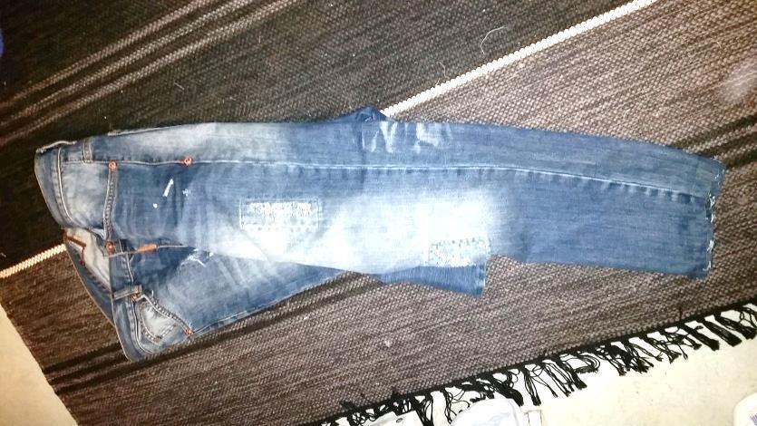 dina jeans.