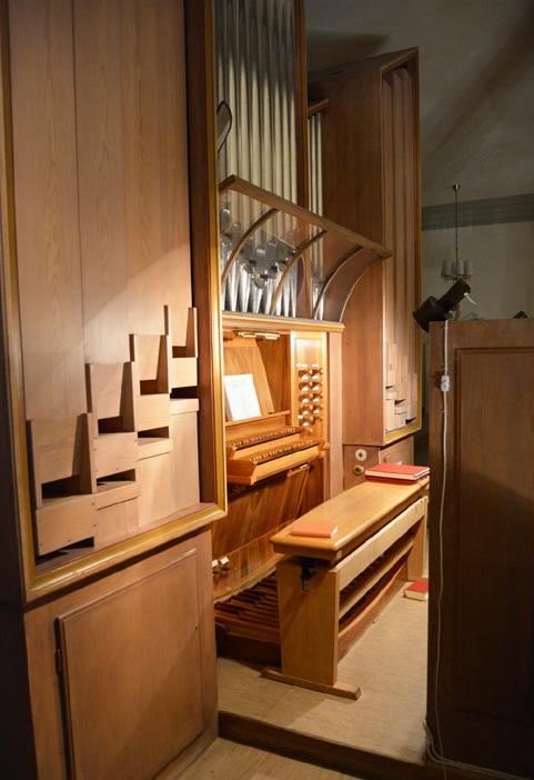 En del av piporna kommer från den gamla orgeln från 1894.
