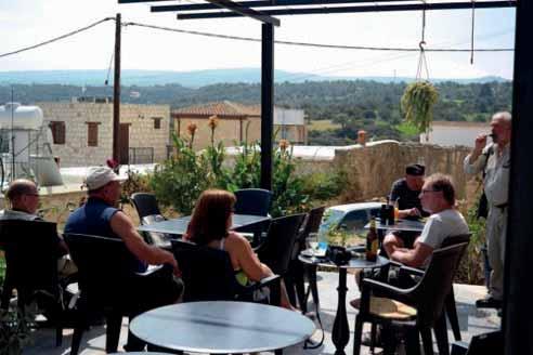 Dagen avslutades som brukligt med artgenomgång och sedan en mycket välsmakande middag på vårt trevliga hotell. Fredag 31 mars Paphos (Kefalos hotell) - Paphos headland (inkl.