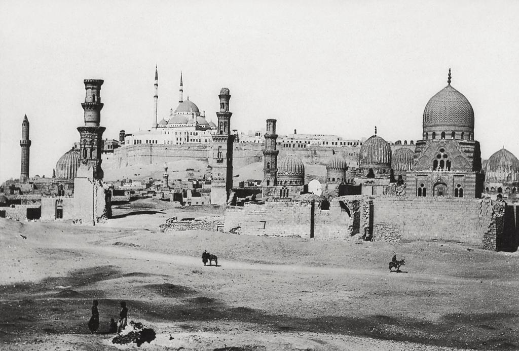 43 1. PB.KÖ WALLIN 1.indd 43 25.3.2010 13.51 Fotografi av Kairo från 1850-talet. Muh.