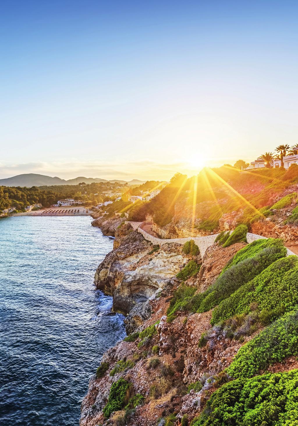 RESIABAROME TERN 2018 Cala Romantica, Mallorca 2018 RESIABAROMETERN Resiabarometern är en återkommande trendrapport om svenskarnas resvanor som sammanställts av Resia sedan 2006.