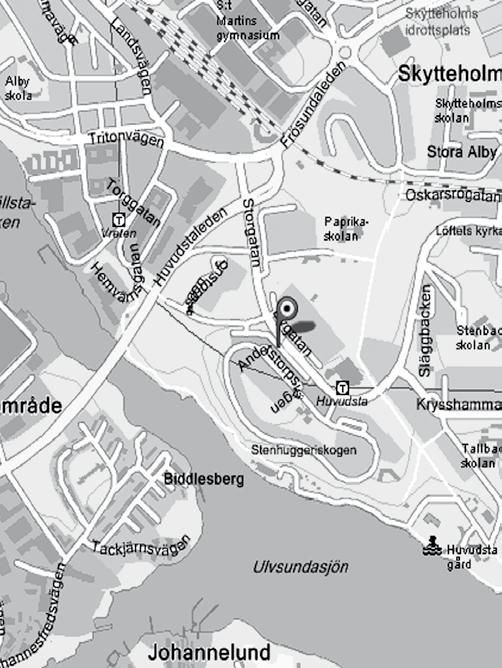 Mellan T-banestationerna Solna Centrum blå linje 11 och Vreten blå linje 10 går buss 123 som stannar vid hållplats Huvudsta Centrum.