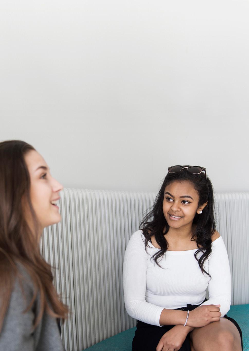 EKNMI- PRGRAMMET EKEK INRIKTNING - EKNMI Det breda ekonomiprogrammet förbereder dig för vidare högskolestudier inom till exempel ekonomi, juridik eller andra samhällsvetenskapliga områden.