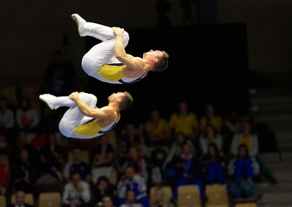 14 OM DISCIPLINEN Trampolinsporten består av tre olika grenar; individuell trampolin, synkron trampolin och dubbel mini trampolin (DMT).