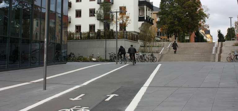 bullerspår eller Rumble strips minskar cyklistens komfort och bör därför