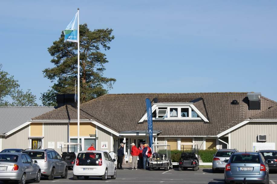 SÖLVESBORGS GOLFKLUBB VERKSAMHETSPLAN 3(8) Syfte Klubben skall drivas på ett sätt som uppfyller medlemmars och gästers förväntningar med fokus på totalupplevelsen.