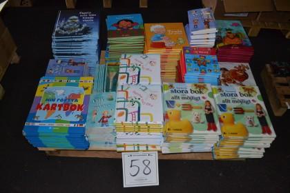 Pall med diverse barnböcker 0628-058