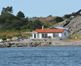 Ön blev rikskänd genom TV-serien Mia på Grötö med Mia Skäringer och har bidragit till ett ökat intresse för denna fina lilla ö.