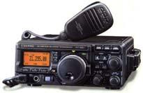 RADIO Land FT1DE 5.046:- VX-3E 1.746:- inkl. moms Duo-band transceiver utvecklad för amatörradio. Silver/svart.