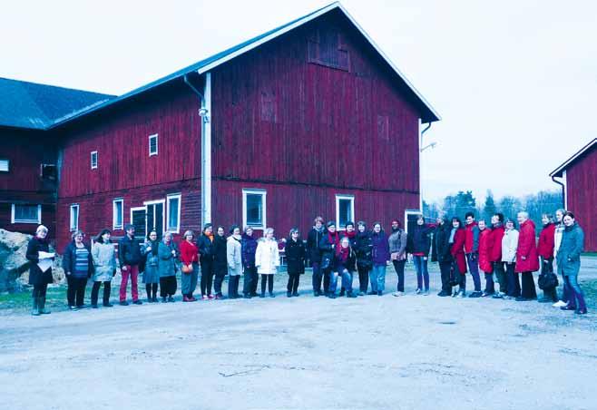 SÅ GJORDE VI Projektdeltagare 65 personer bestående av folkbibliotekens barnoch ungdomspersonal, bibliotekschefer och i ett fall en föreståndare för ett kommunalt barnkulturcentrum har aktivt