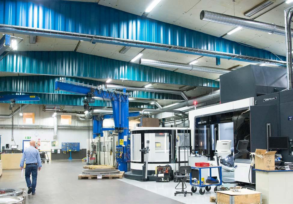 Bättre ergonomi med KBK lättlastsystem Den befintliga lyftutrustningen hos Tooltec täckte inte in hela hallen, vilket gjorde att en del lyft fick göras för hand.