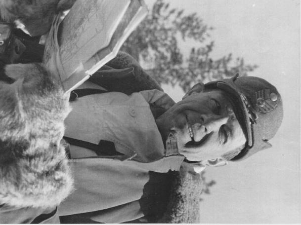 Den blivande överbefälhavaren Nils Swedlund år 1946, då överste och chef för Kungl. Norrbottens regemente. Swedlund var försvarsstabschef under förhandlingarna om ett skandinaviskt försvarsförbund.