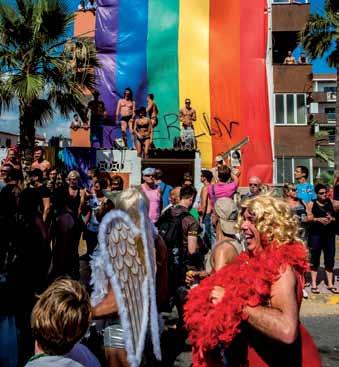 es 7FOTO: TuRISMO DE GALICIA 8 GAYPRIDE I MASPALOMAS FRaM MeD DiN snyggaste outfit och ditt gladaste humör om du råkar besöka Gran Canaria 8 17 maj i vår.