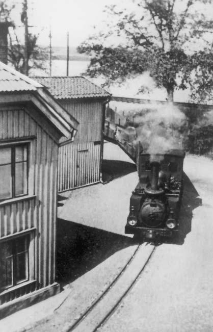 och ersattes med fack och brevlådor. Facken var lådor försedda med hänglås och transporterades i godsfinkorna.