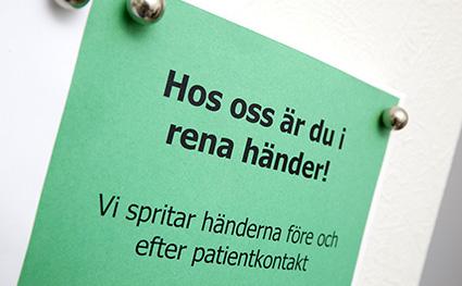 7 Hygien och smittskydd Att arbeta med hygienfrågorna inom tandvården har idag blivit en del av det kontinuerliga kvalitetsarbetet som bedrivs på mottagningen.