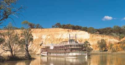 Vid Mount Lofty Ranges kan du njuta av den spektakulära utsikten över Adelaide Hills och Glenelg. Turen avslutat med ett besök i Hahndorf innan ni återvänder till Adelaide.